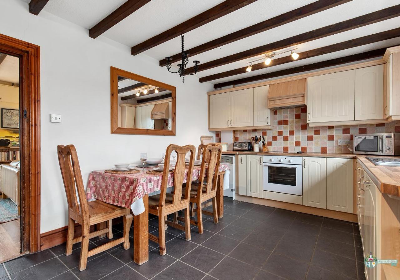 Pelcomb Lambston Cottage - A Pembrokeshire Home Away From Home מראה חיצוני תמונה
