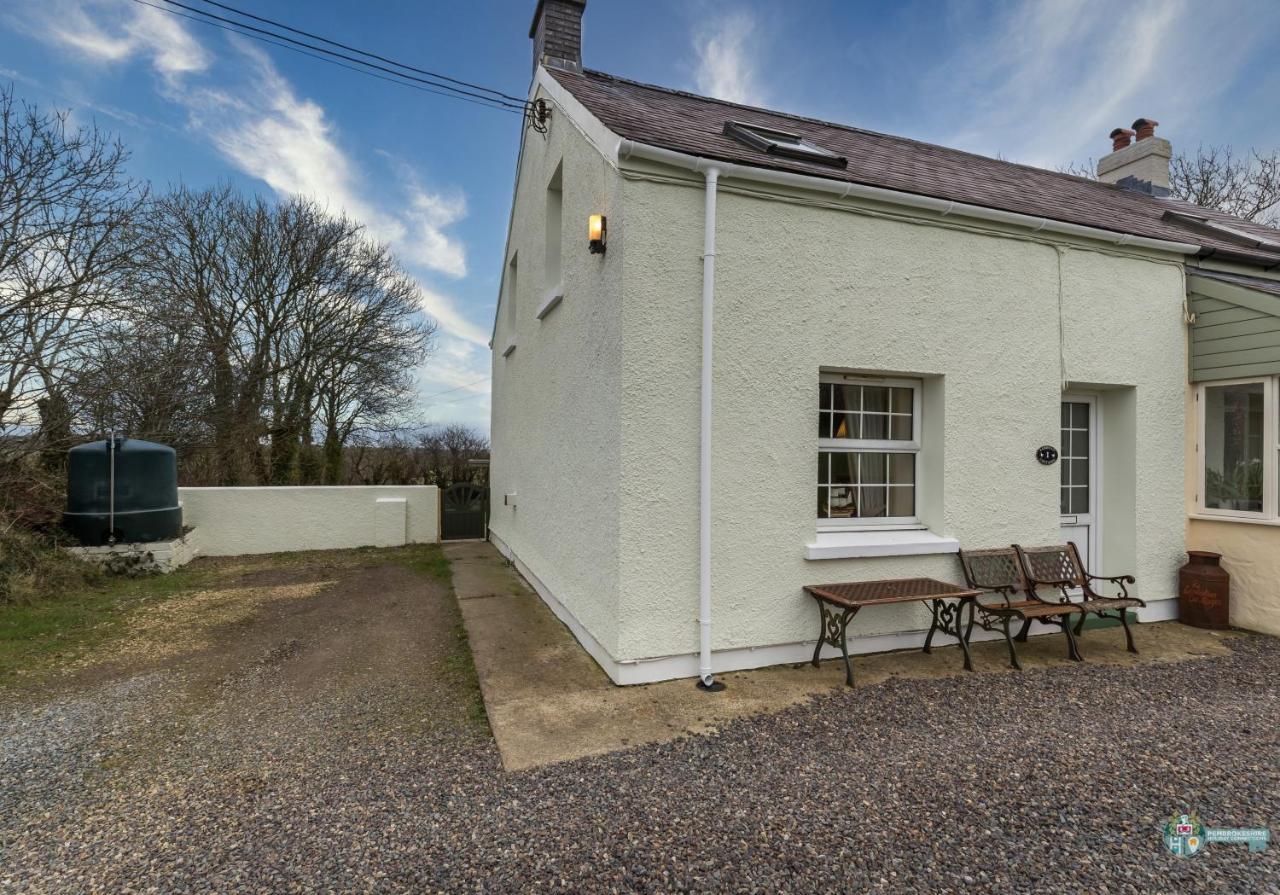 Pelcomb Lambston Cottage - A Pembrokeshire Home Away From Home מראה חיצוני תמונה