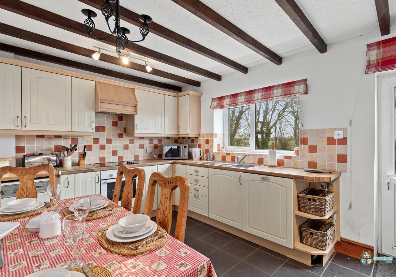 Pelcomb Lambston Cottage - A Pembrokeshire Home Away From Home מראה חיצוני תמונה