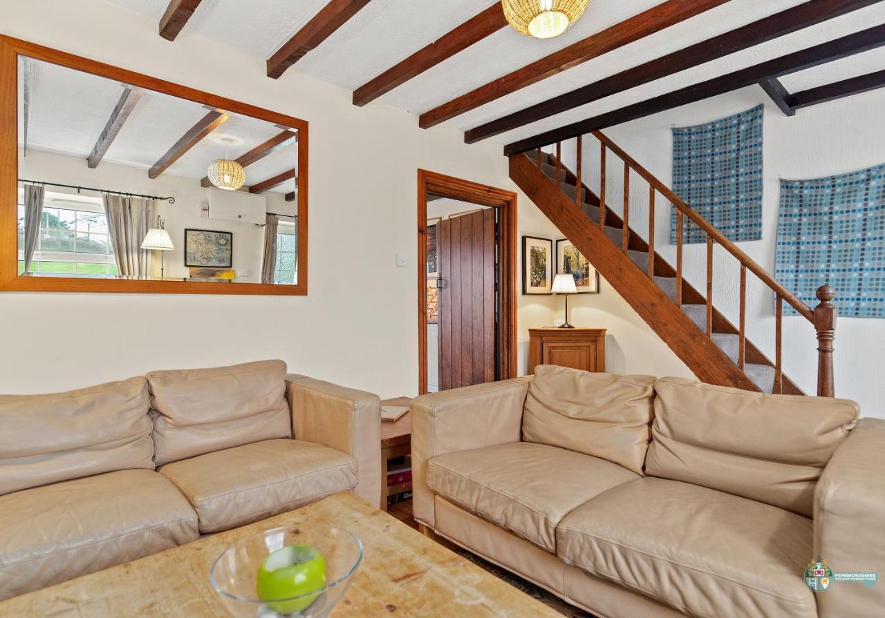 Pelcomb Lambston Cottage - A Pembrokeshire Home Away From Home מראה חיצוני תמונה
