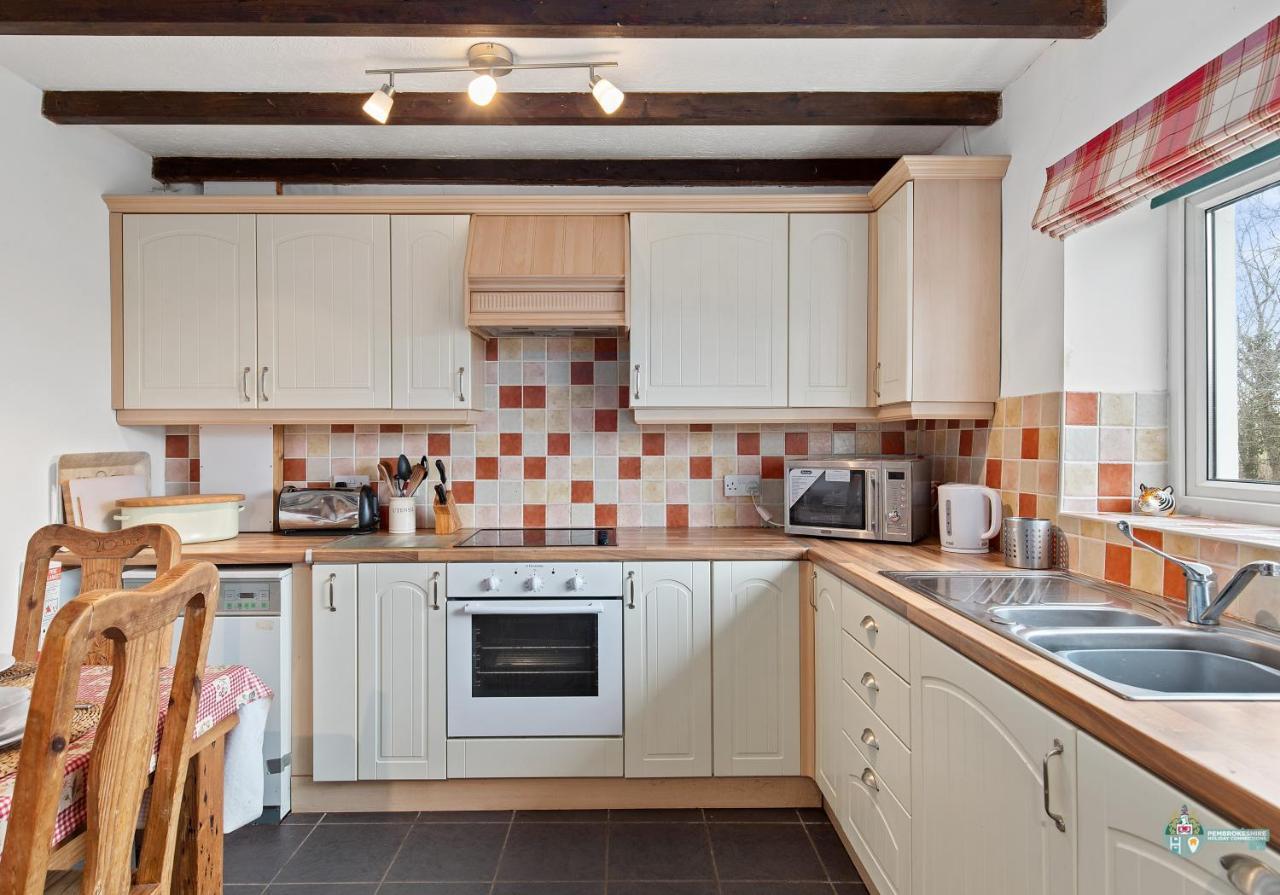 Pelcomb Lambston Cottage - A Pembrokeshire Home Away From Home מראה חיצוני תמונה